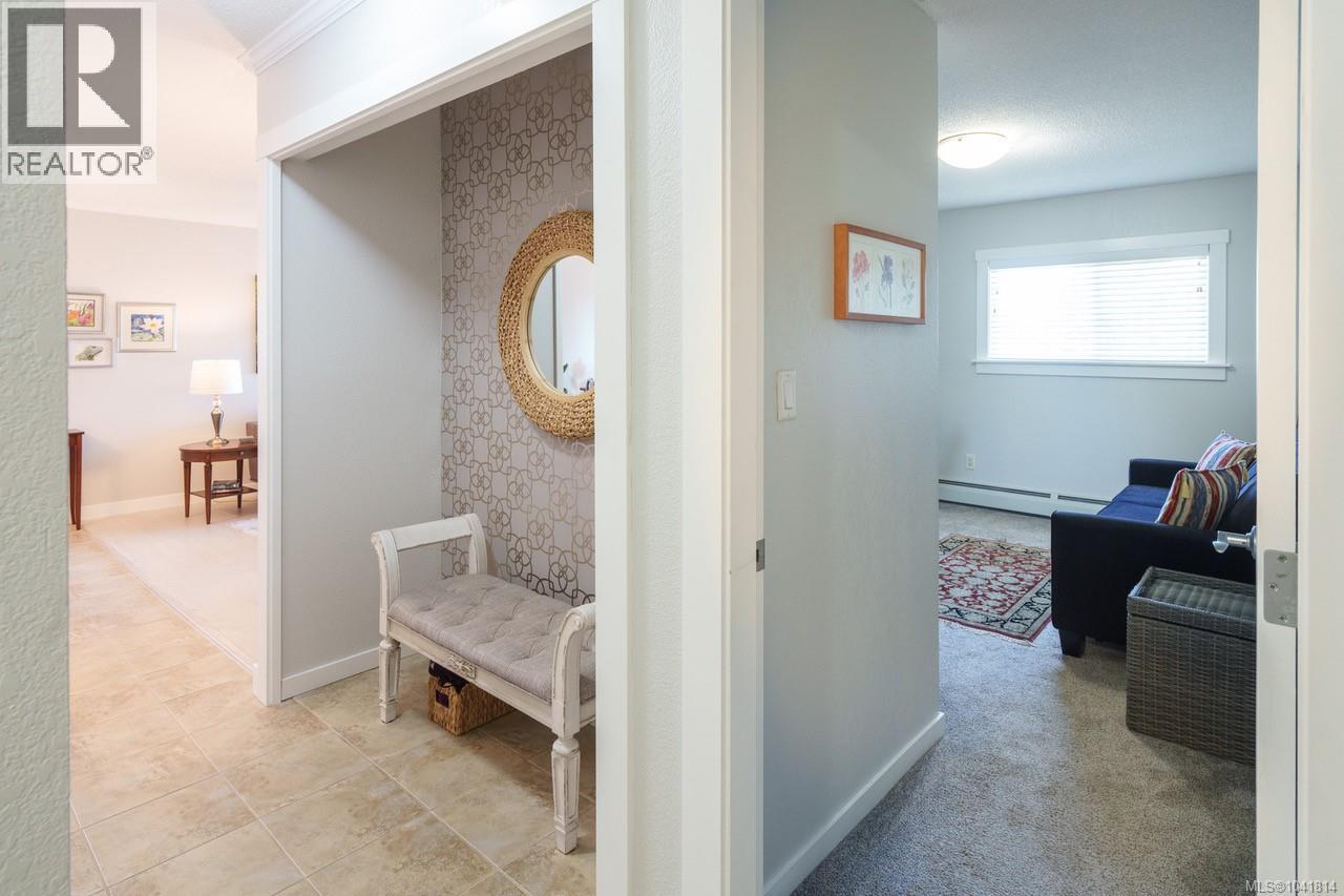#301 255 Hirst Ave - 15