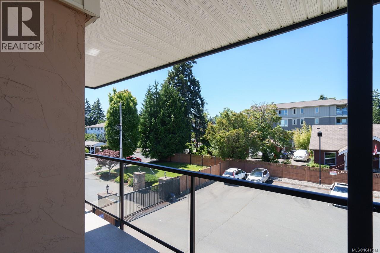 #301 255 Hirst Ave - 22