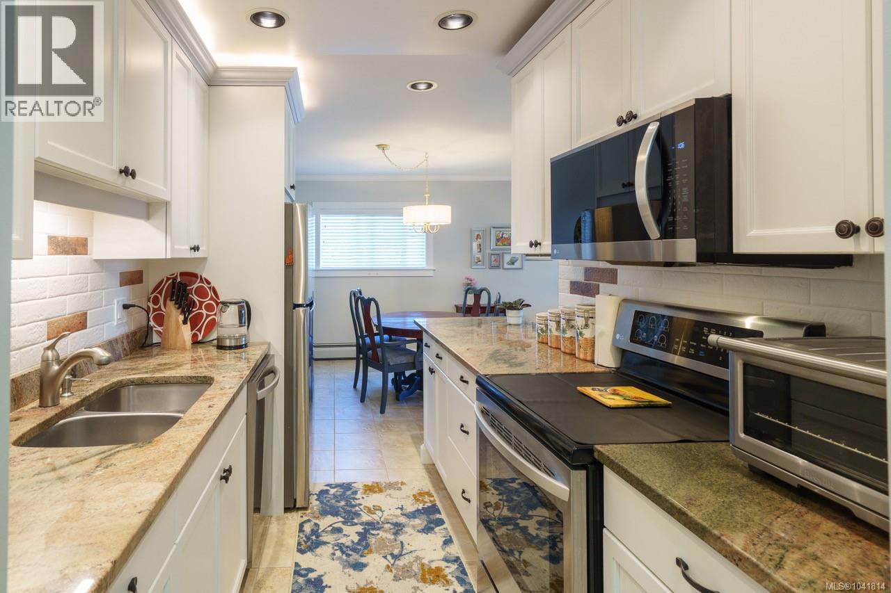 #301 255 Hirst Ave - 6