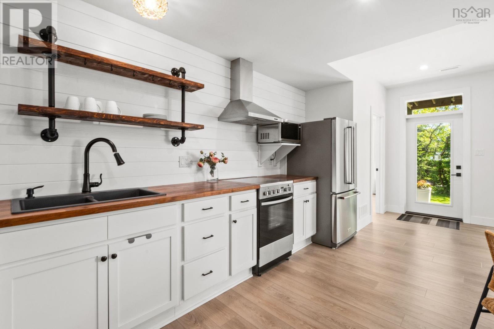 Property 25 of 51 of 1578 John Brackett Drive