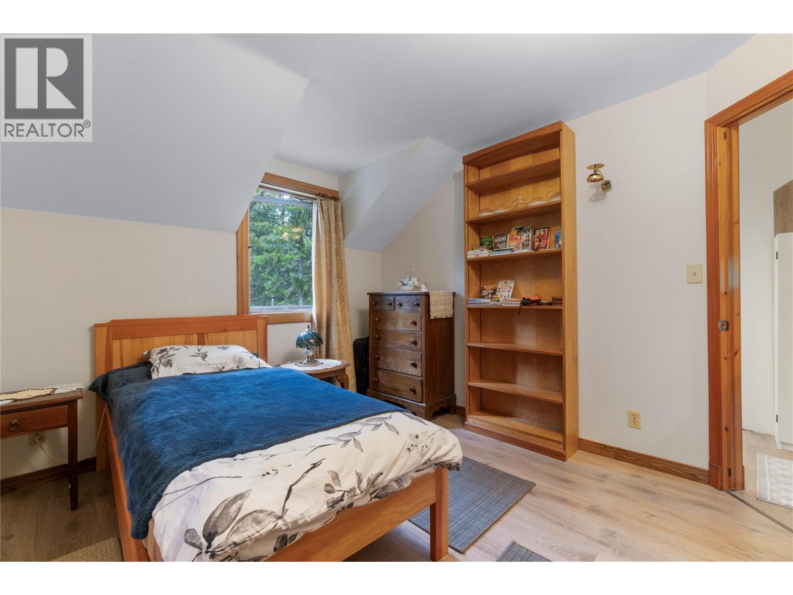1598 Quast Road - Image 31