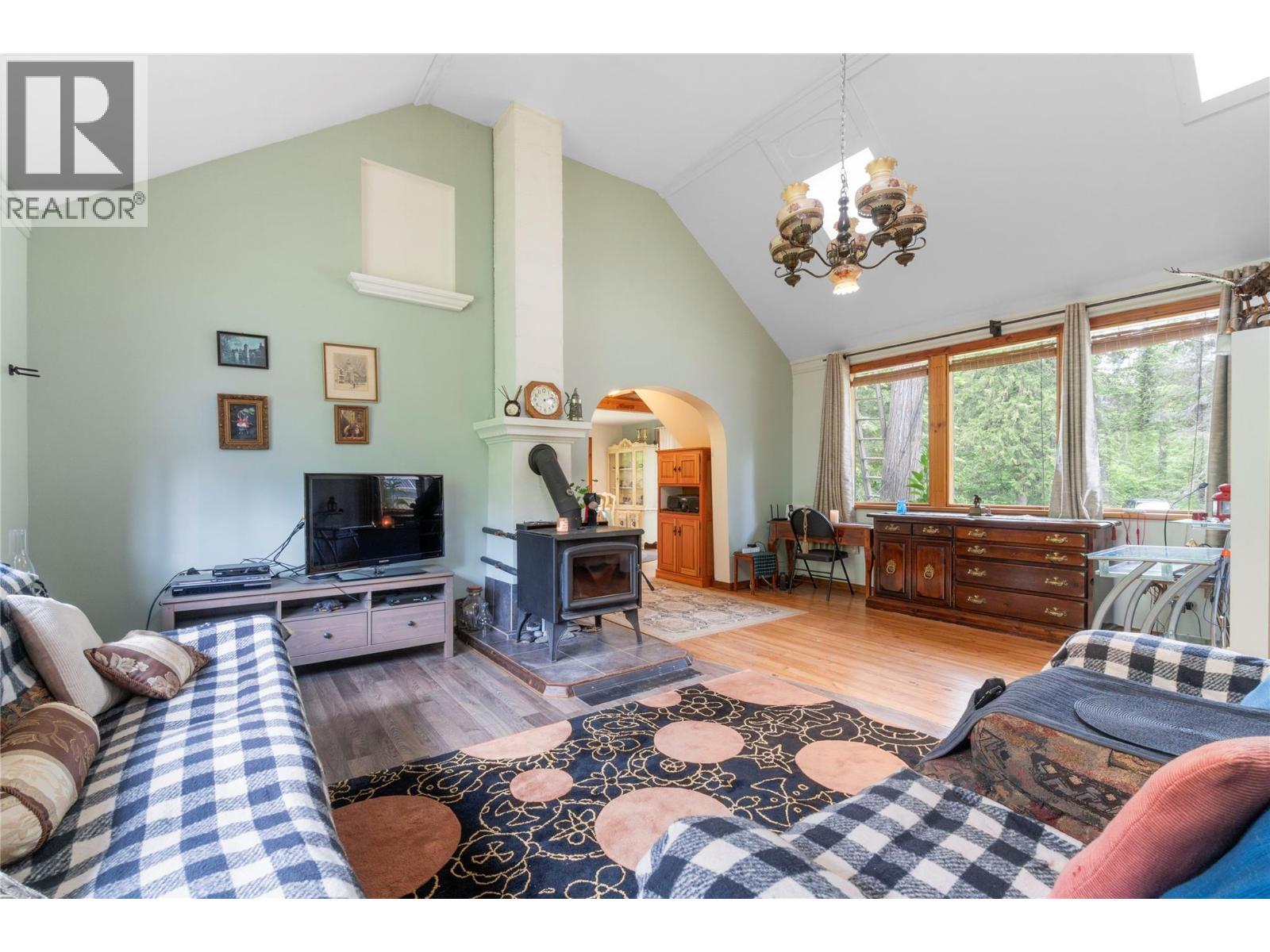 1598 Quast Road - 20