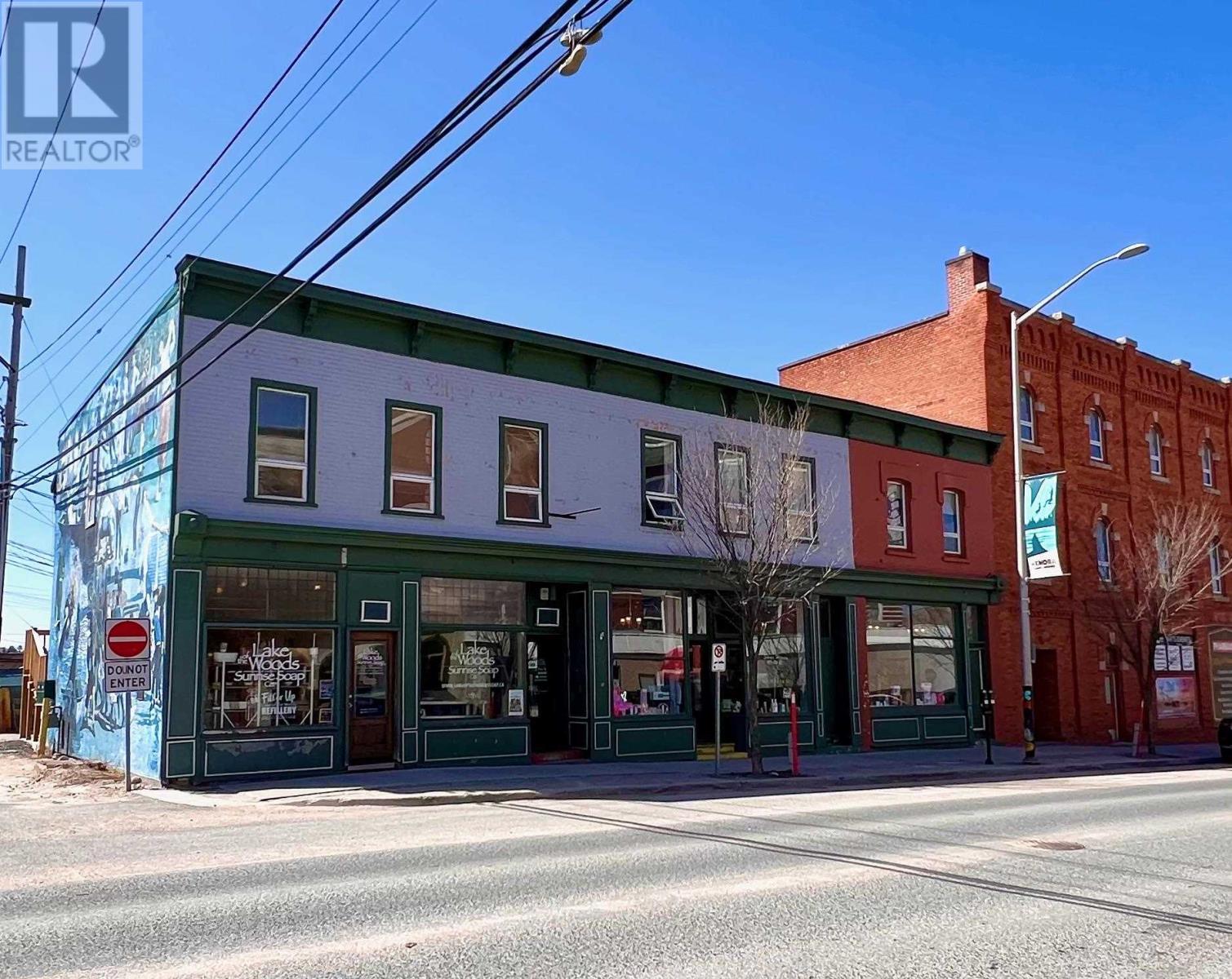 209 Second ST