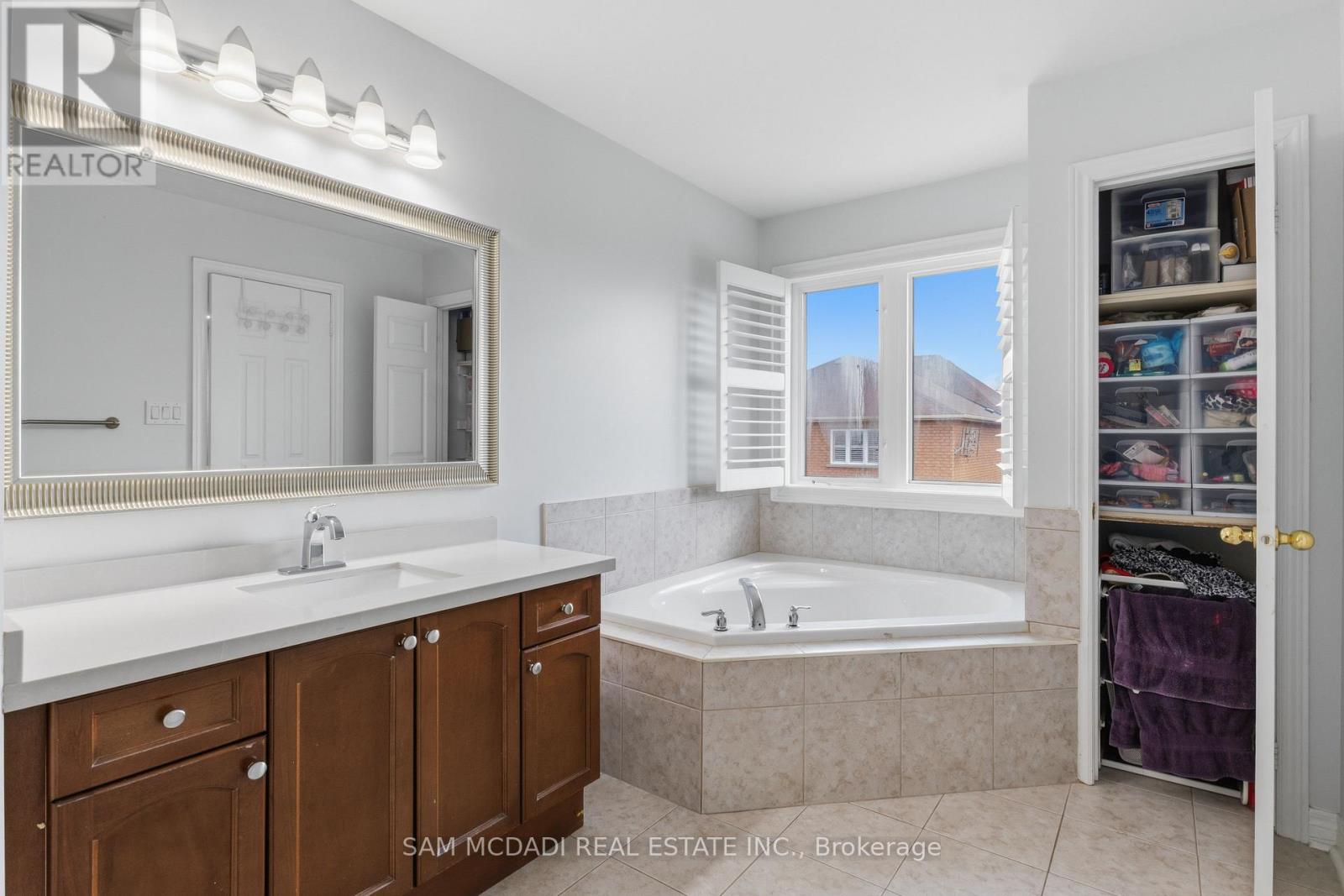 5604 DOCTOR PEDDLE CRESCENT - 16
