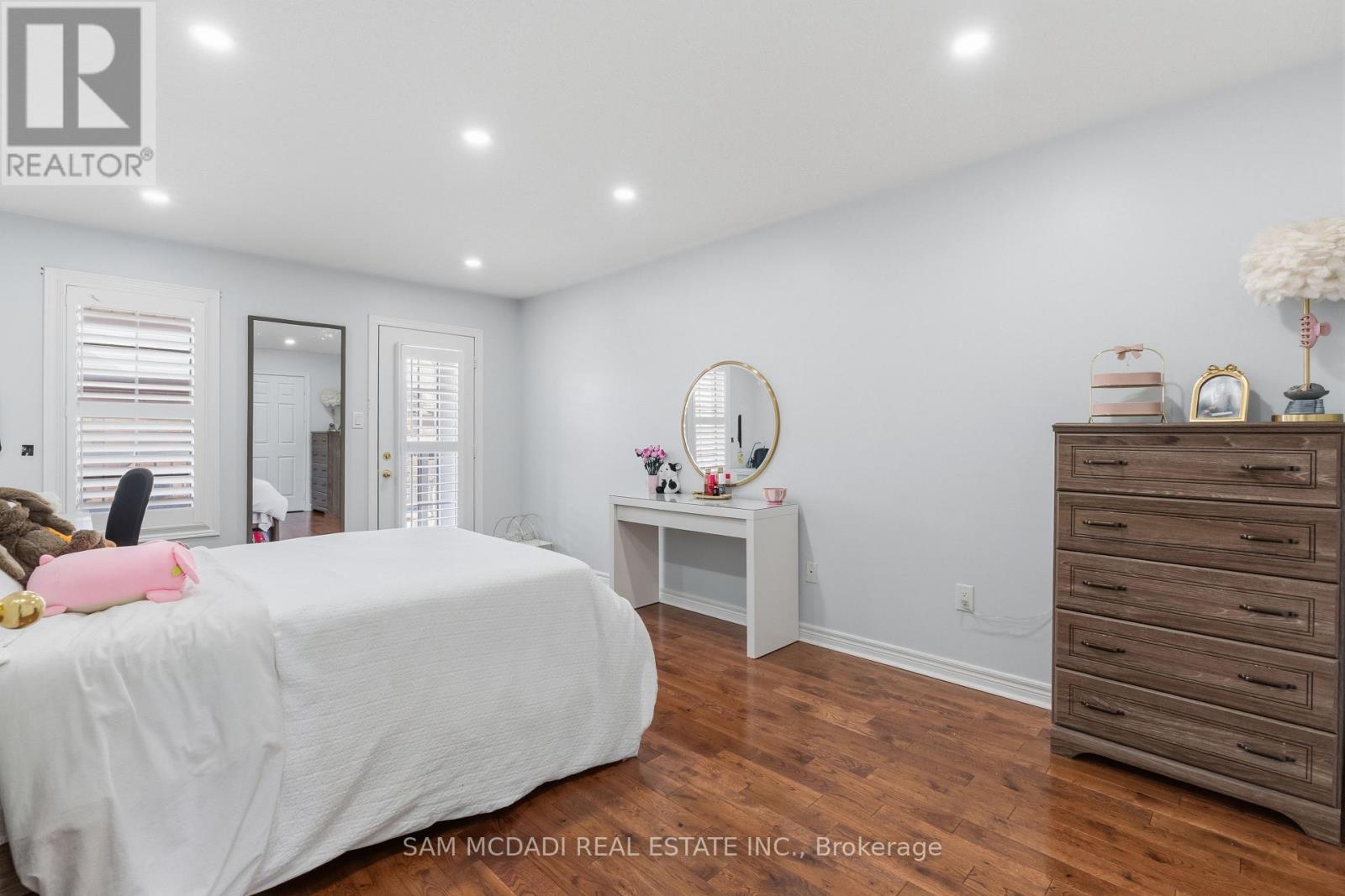 5604 DOCTOR PEDDLE CRESCENT - 21