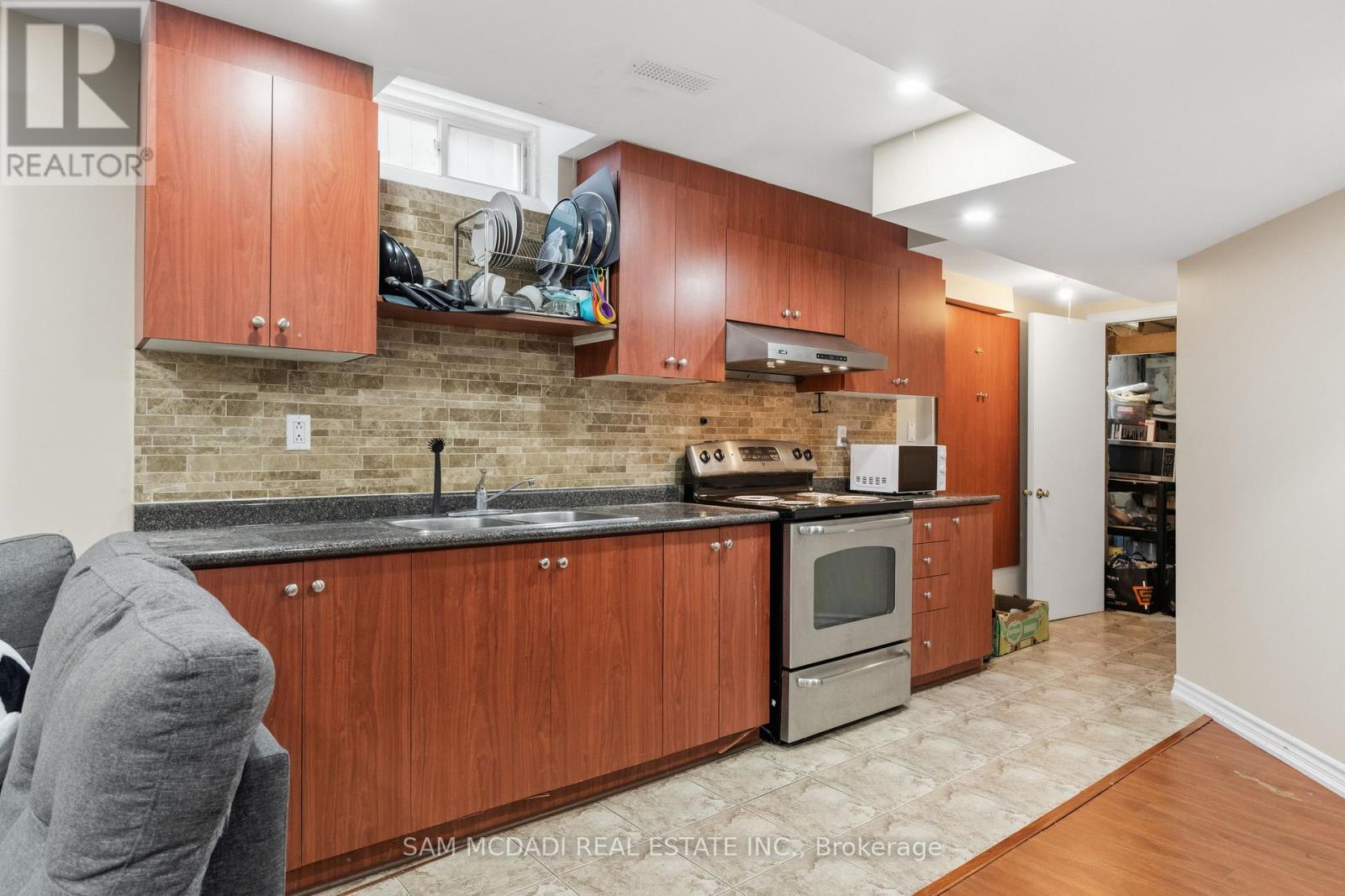 5604 DOCTOR PEDDLE CRESCENT - 28