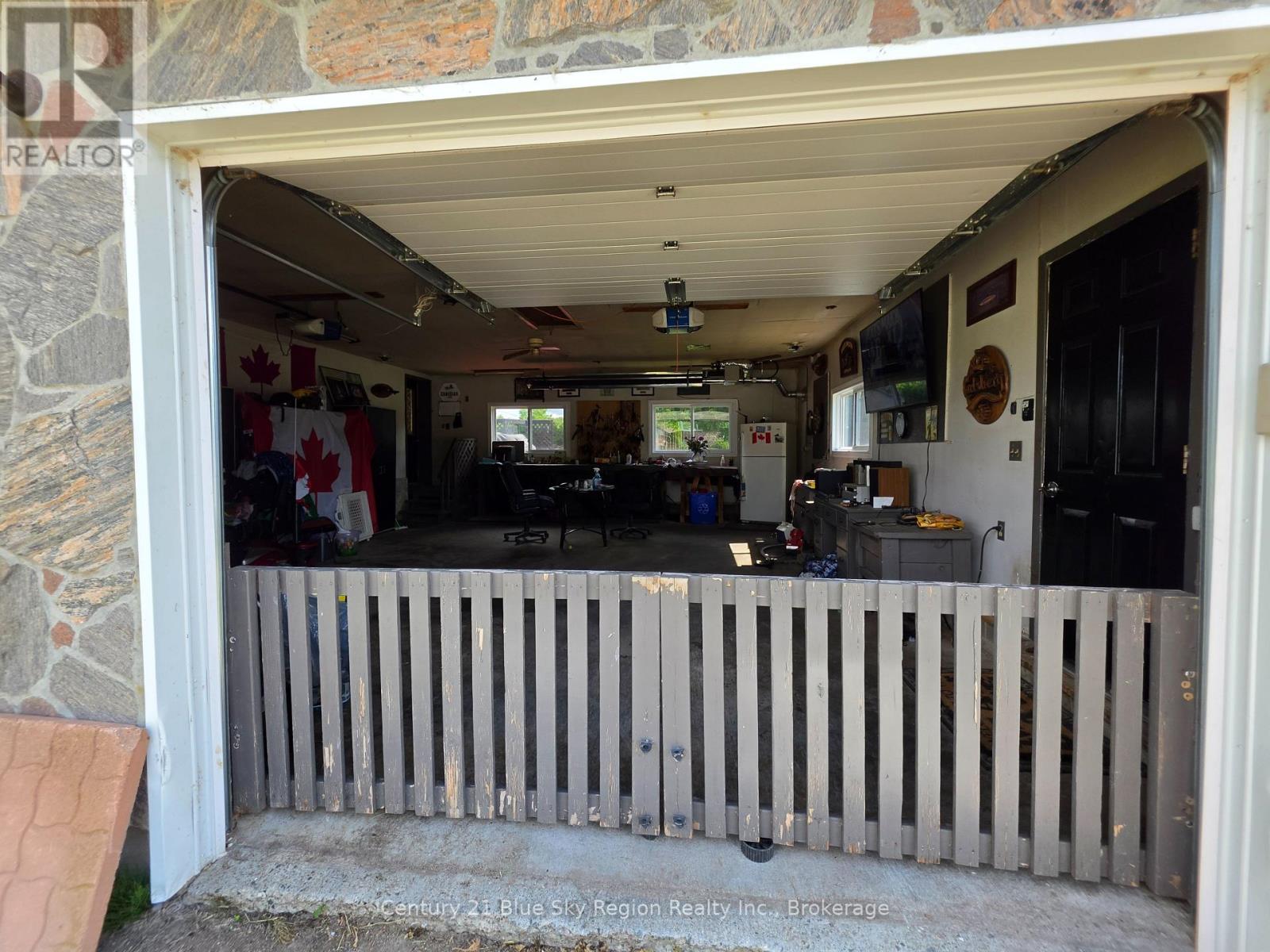 9 MARY STREET - 28