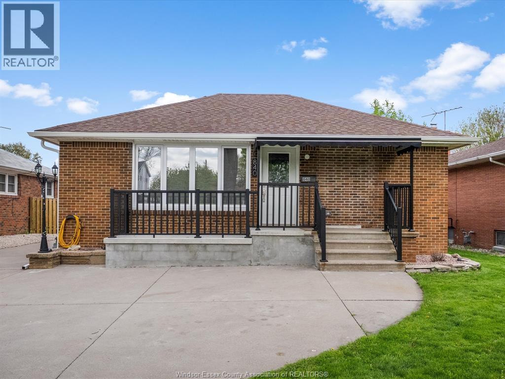 840 ROSSINI BOULEVARD - 1