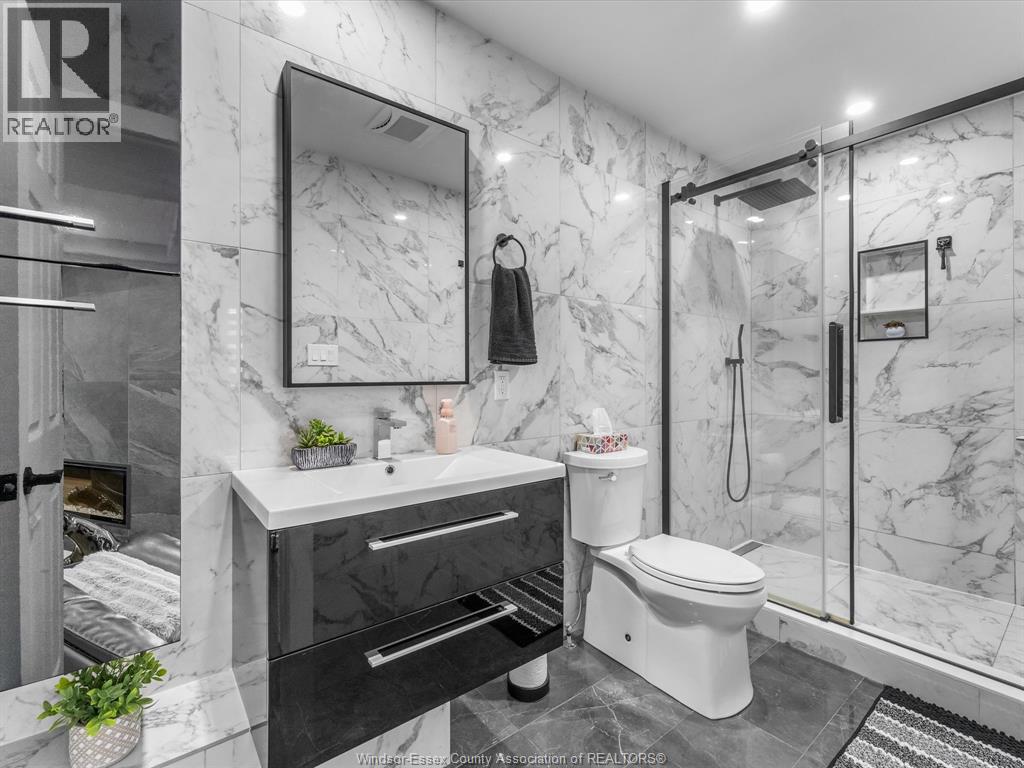 840 ROSSINI BOULEVARD - 19