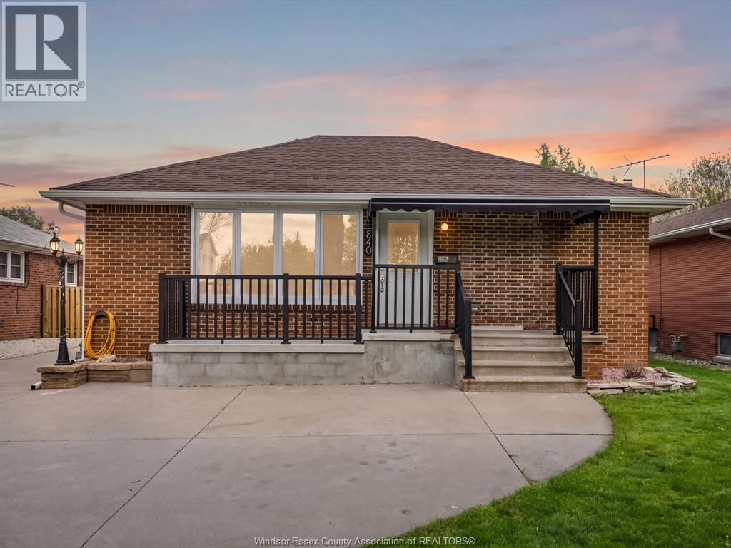 840 ROSSINI BOULEVARD - 2