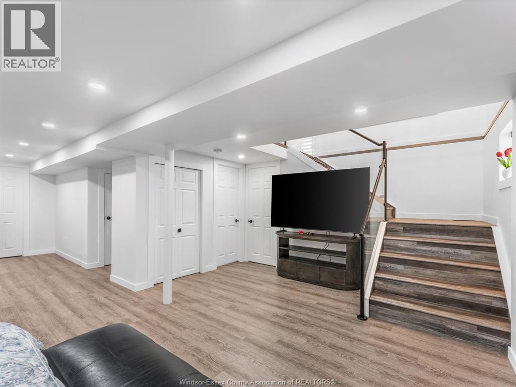 840 ROSSINI BOULEVARD - 28