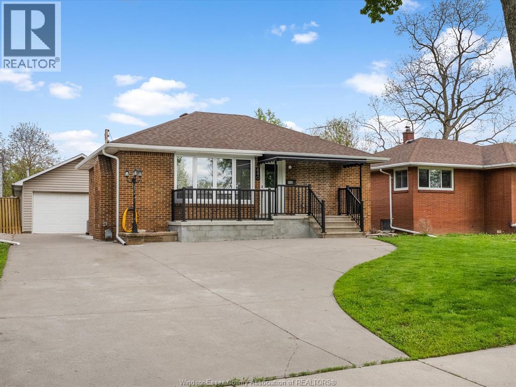 840 ROSSINI BOULEVARD - 3