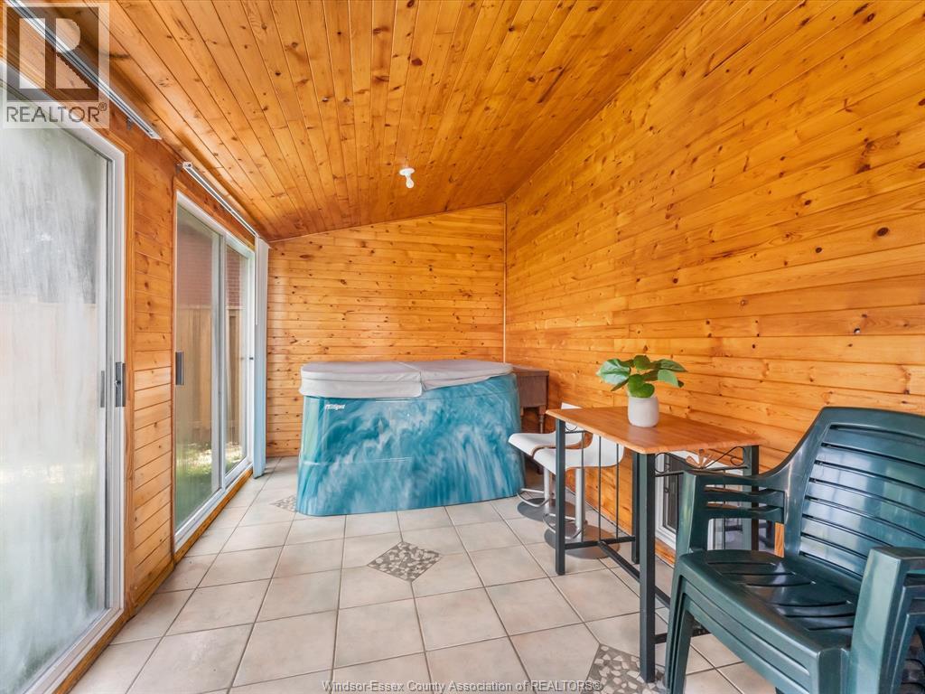 840 ROSSINI BOULEVARD - 35