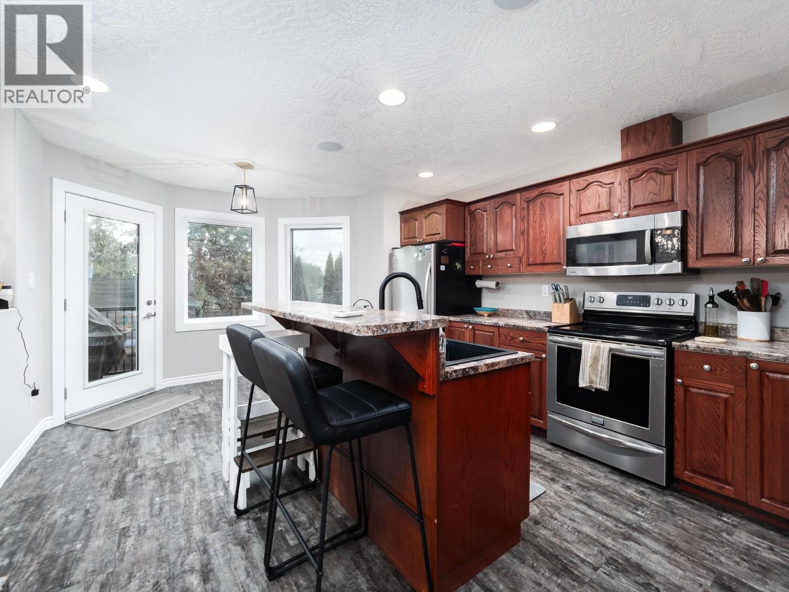 6908 ST FRANCES PLACE - 10