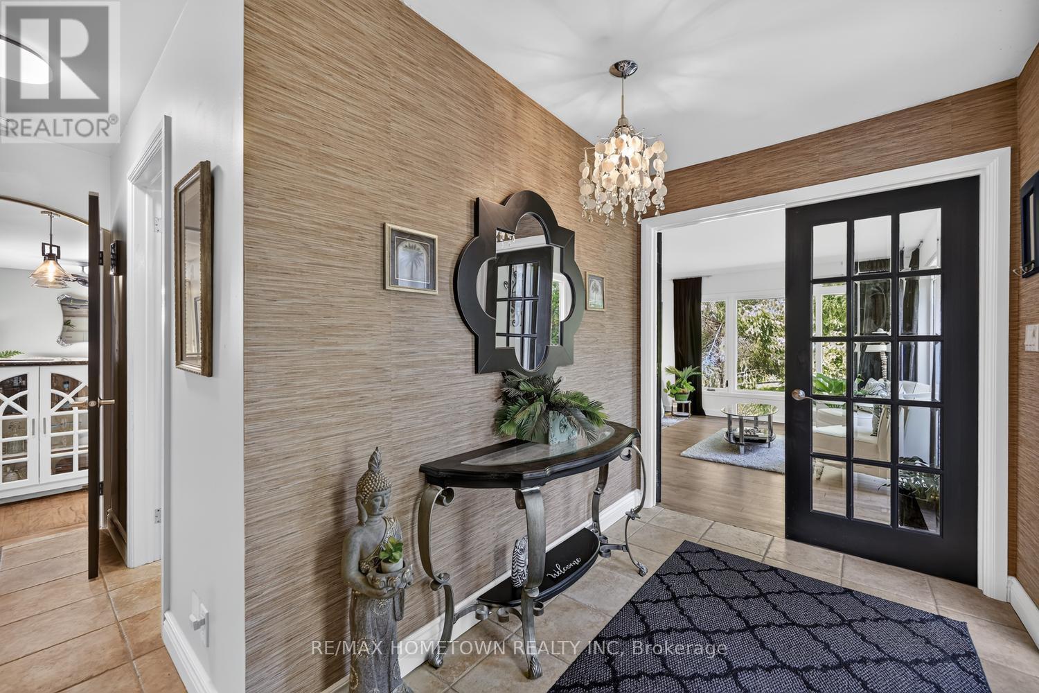 23 PINEVIEW ROAD - 12