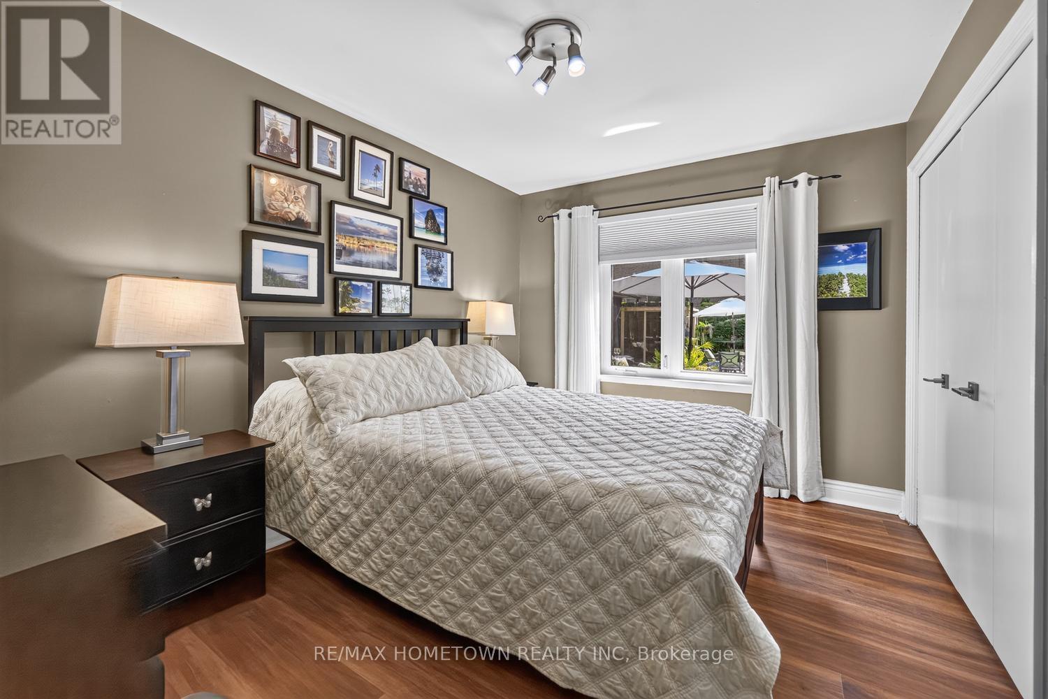 23 PINEVIEW ROAD - 21