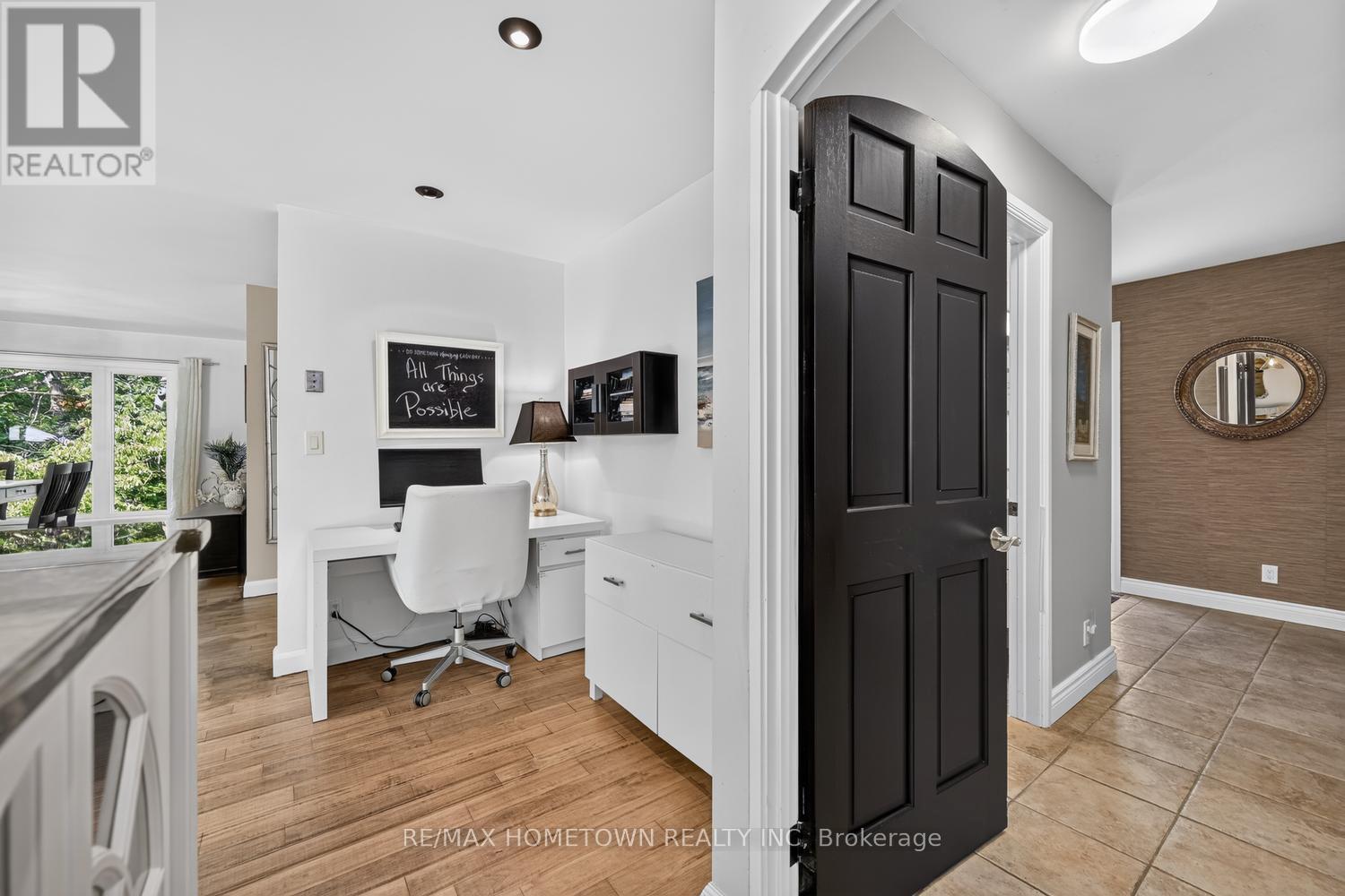 23 PINEVIEW ROAD - 26