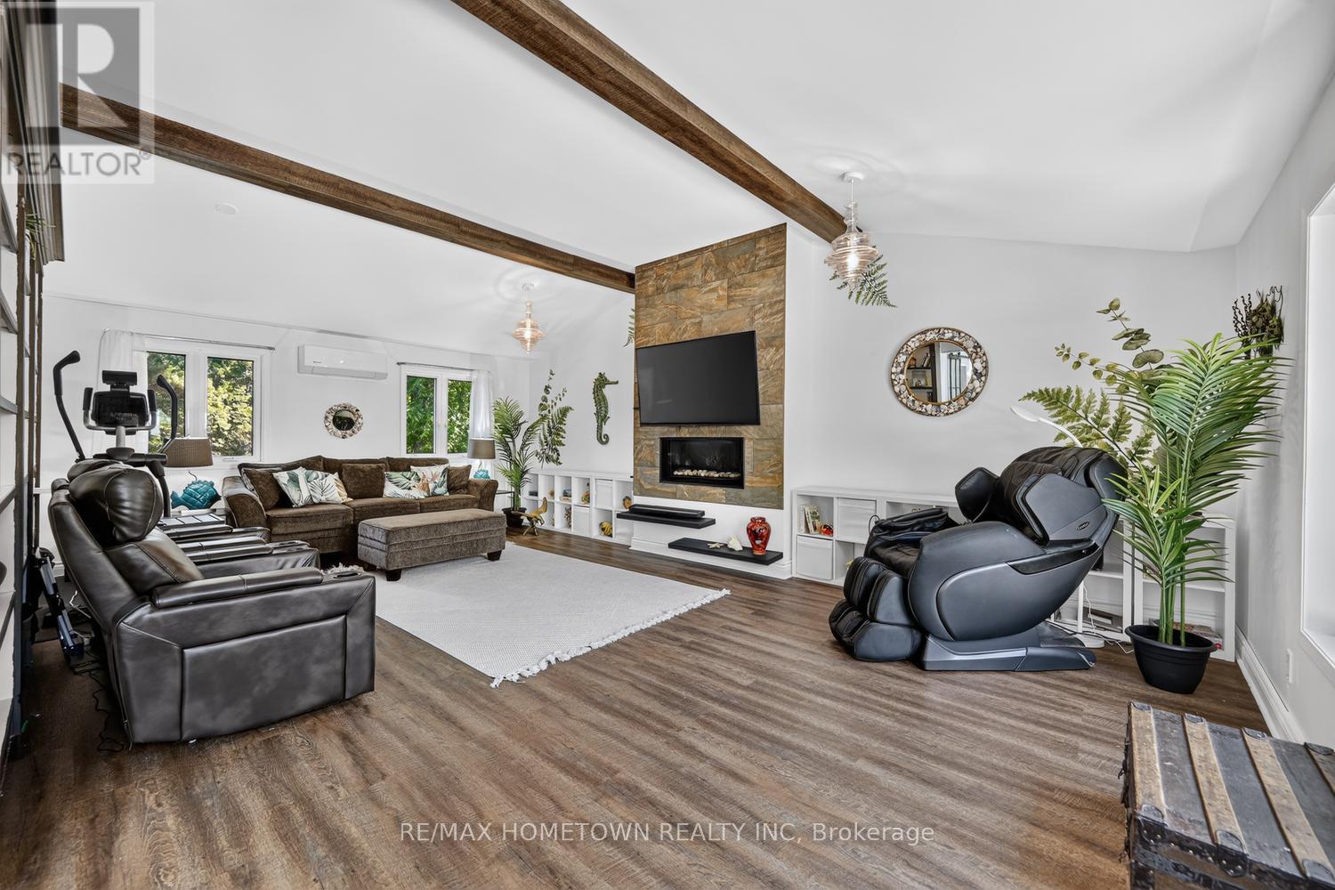 23 PINEVIEW ROAD - 36