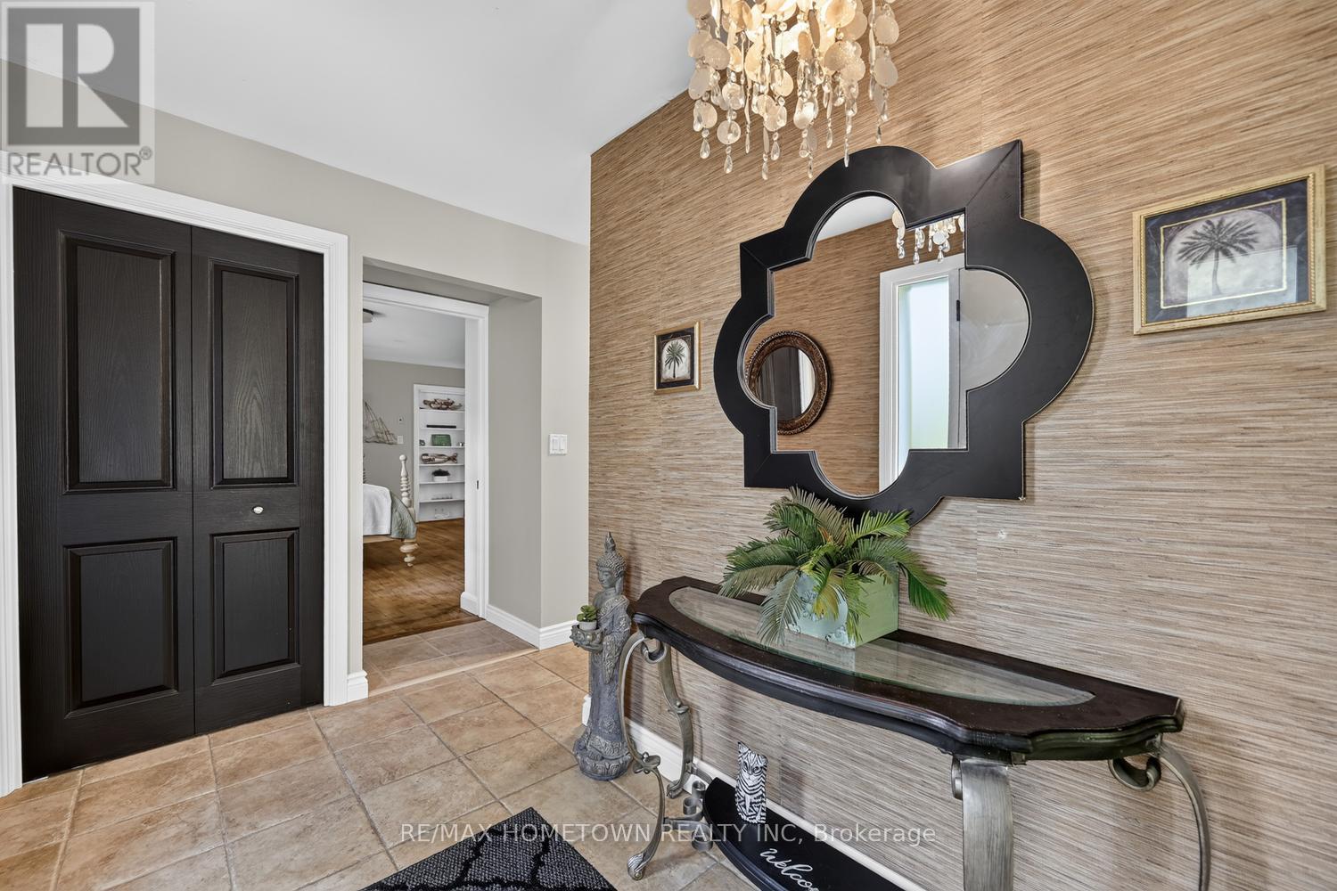 23 PINEVIEW ROAD - 8