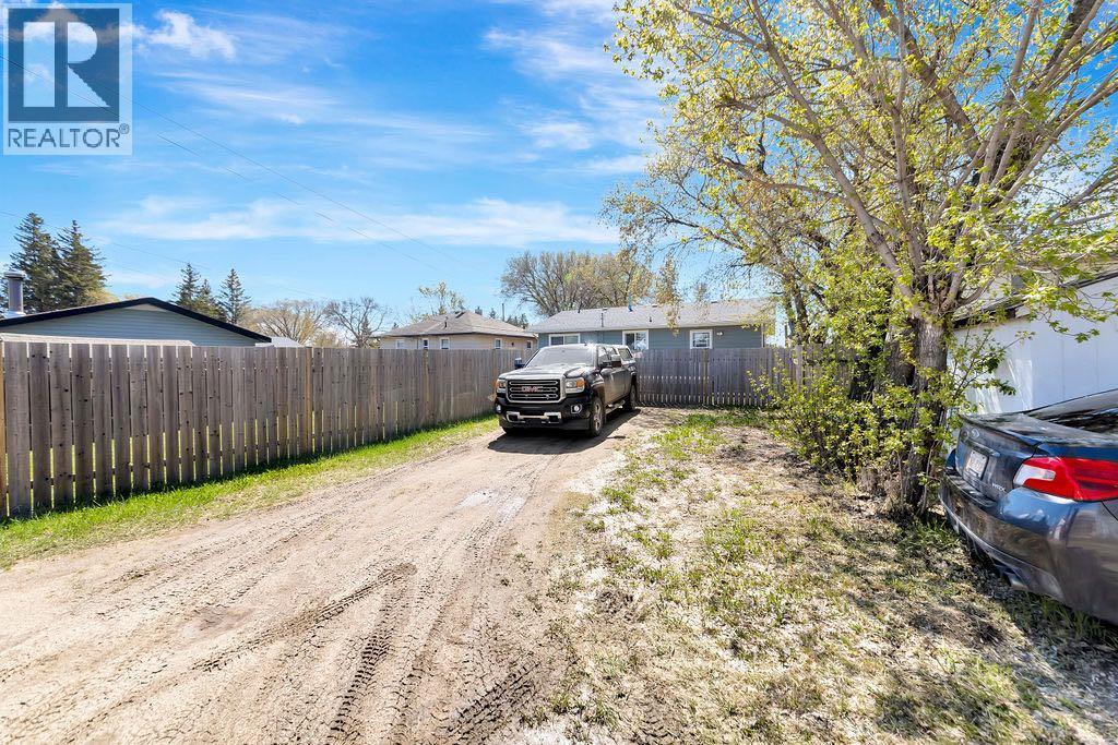 5104 54A Street - 34