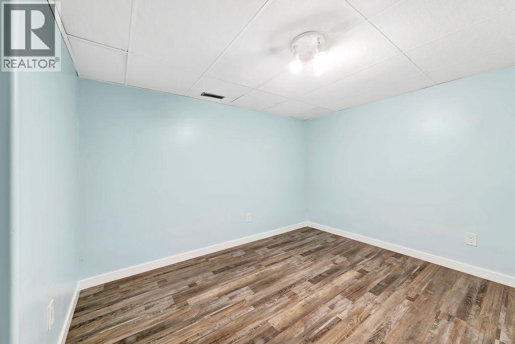 5104 54A Street - 22