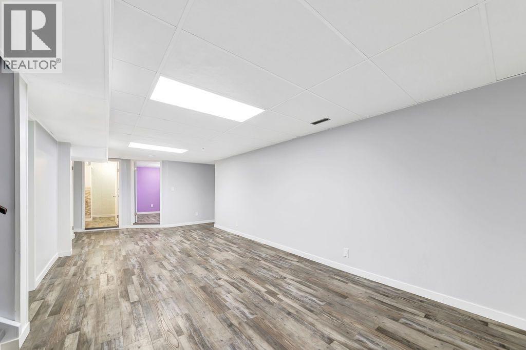 5104 54A Street - 24