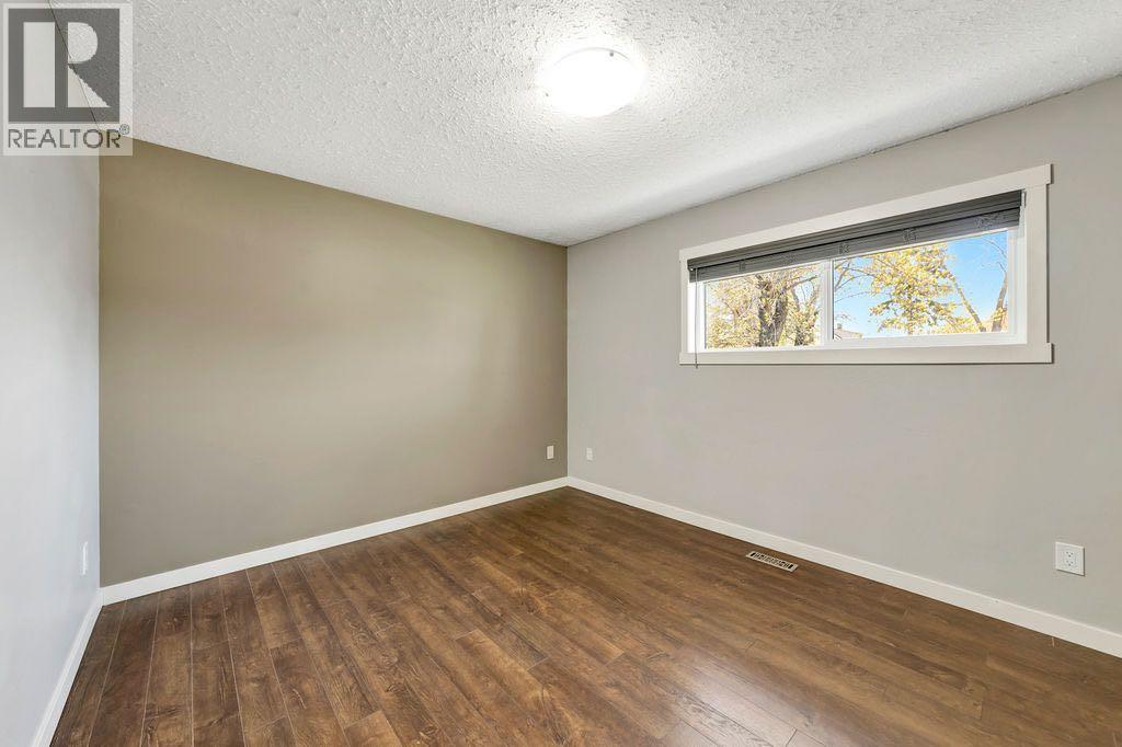 5104 54A Street - 12