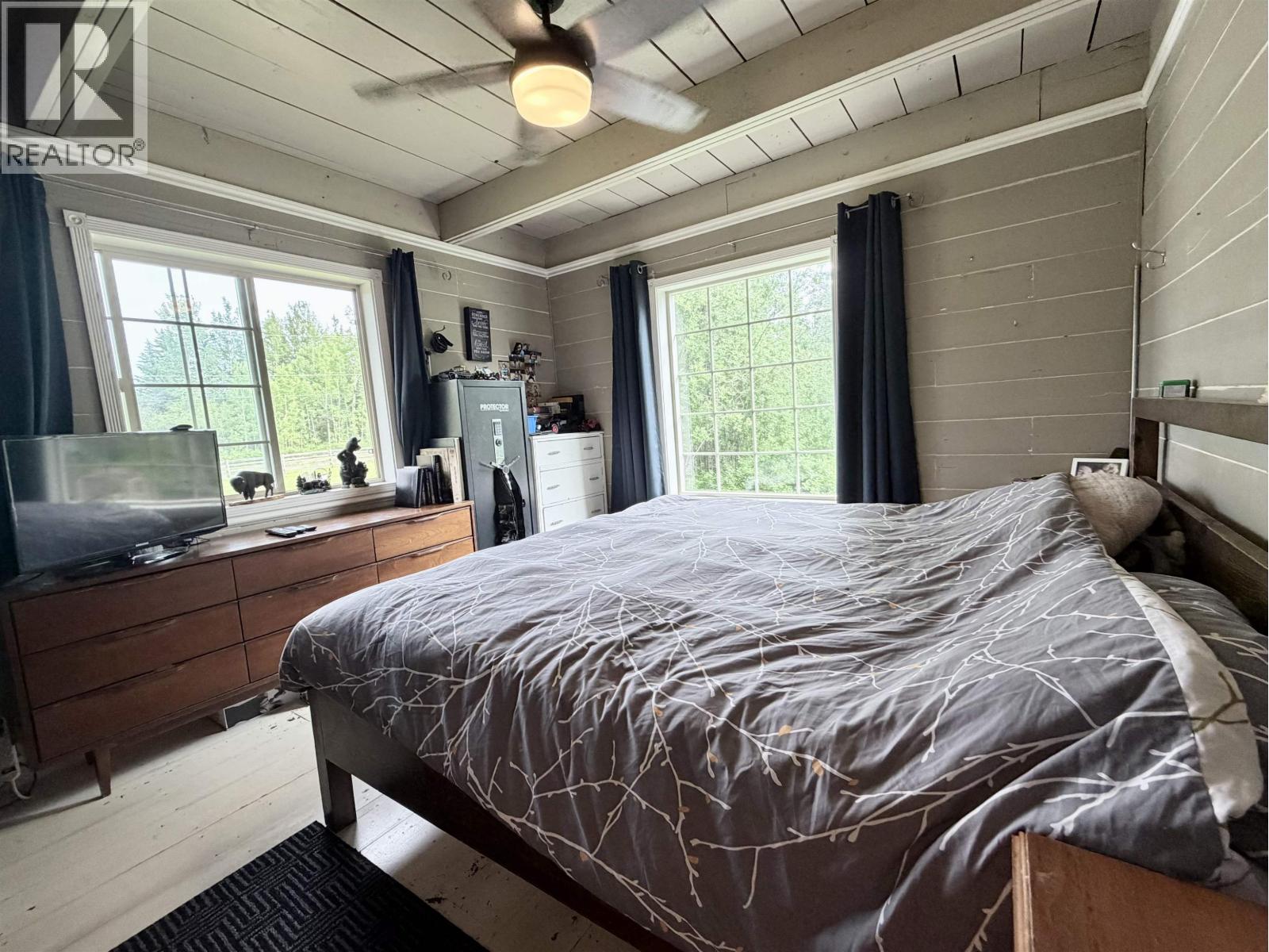 8849 AIRPORT ROAD - 22