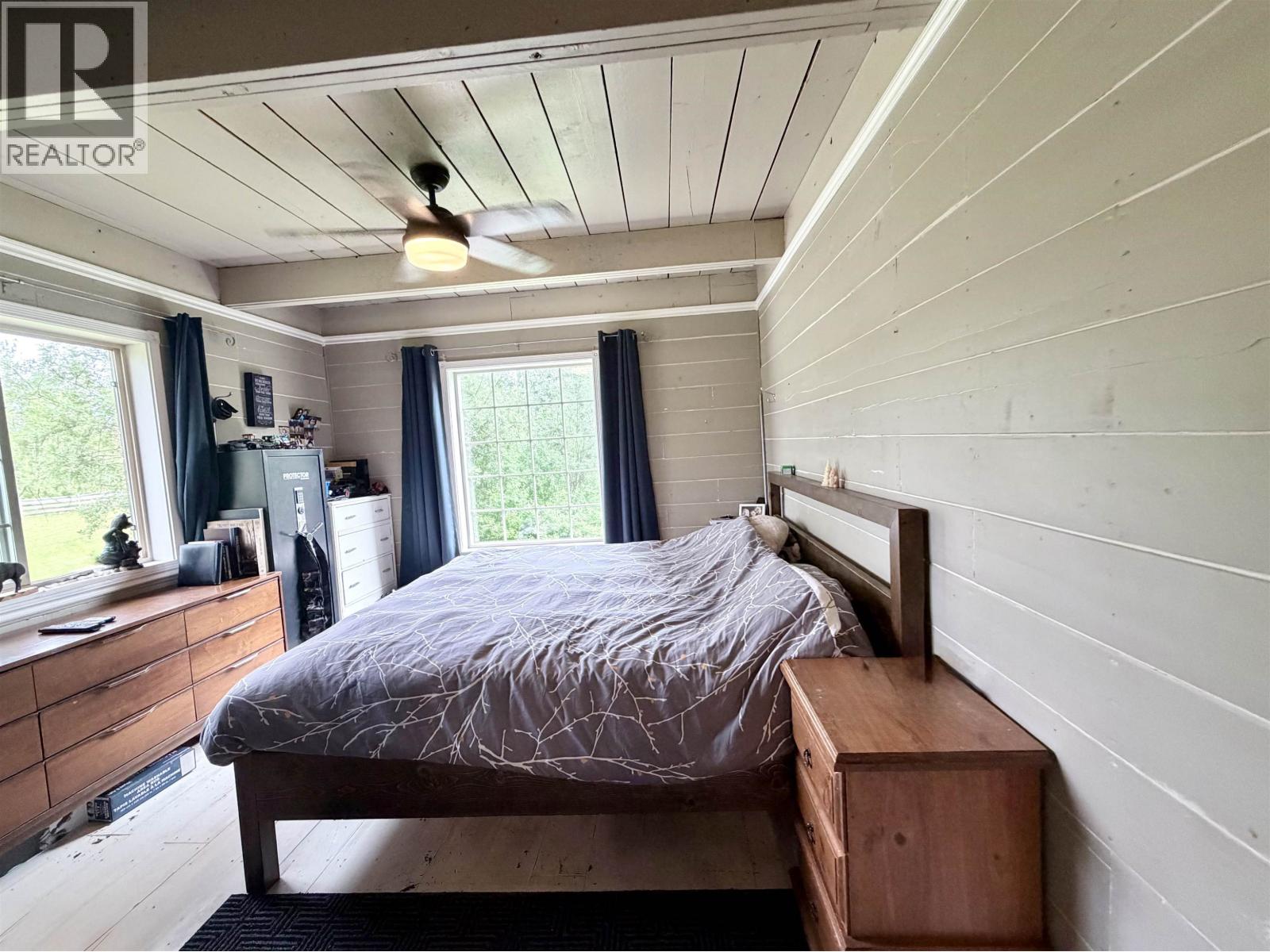 8849 AIRPORT ROAD - 20