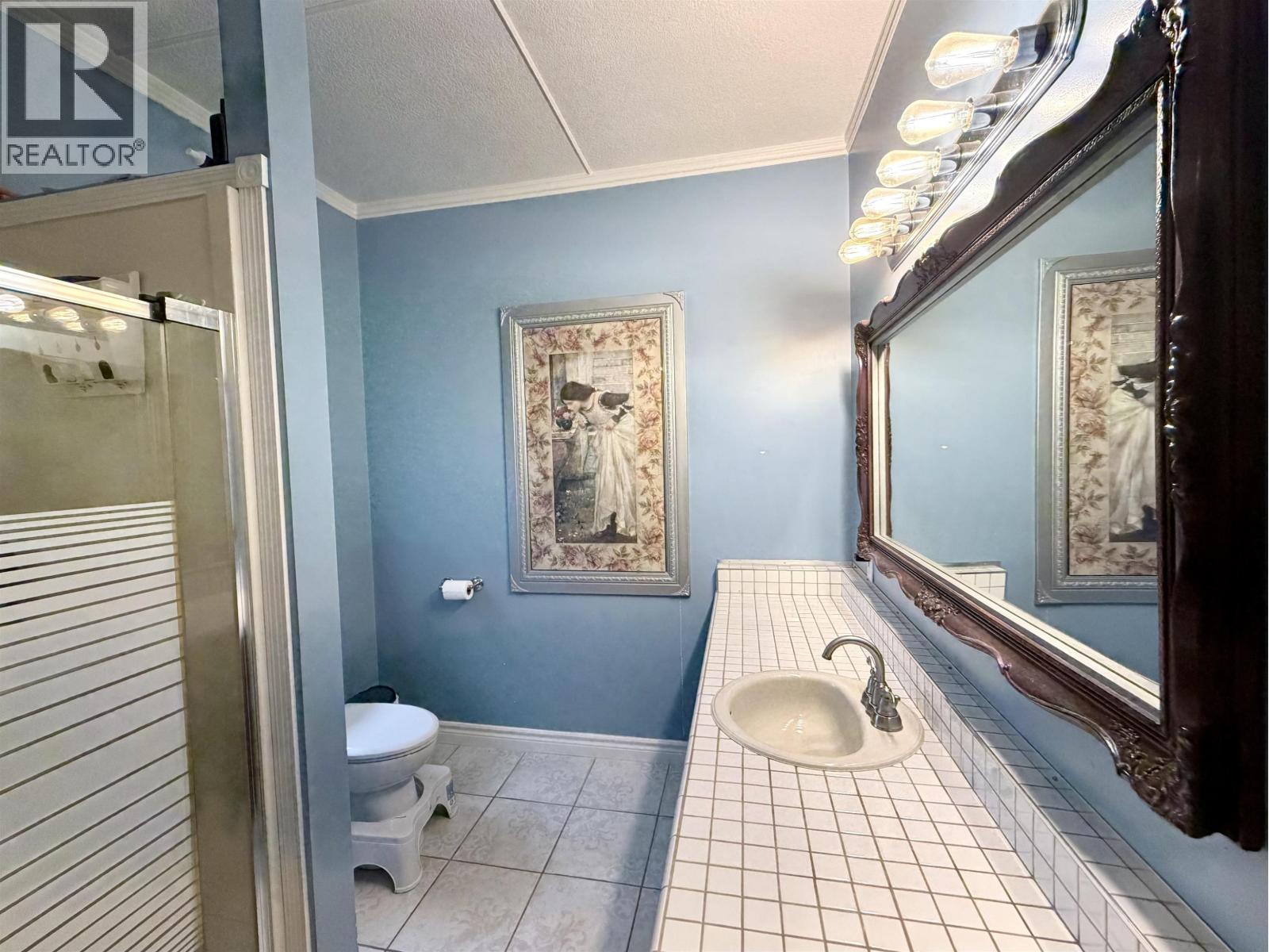8849 AIRPORT ROAD - 23