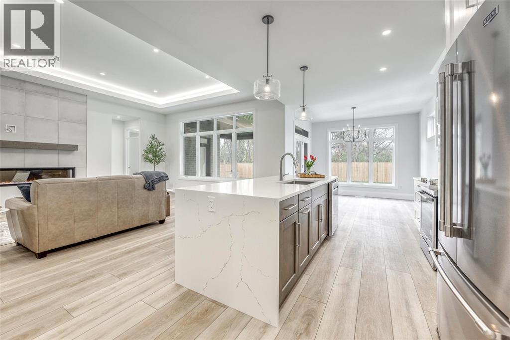 184 SANDPIPER DRIVE - 10