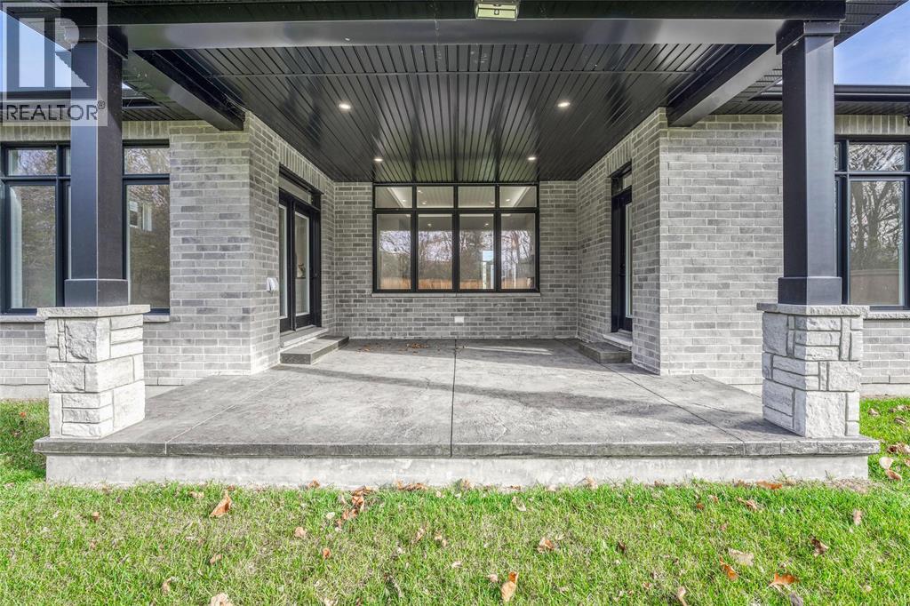184 SANDPIPER DRIVE - 28