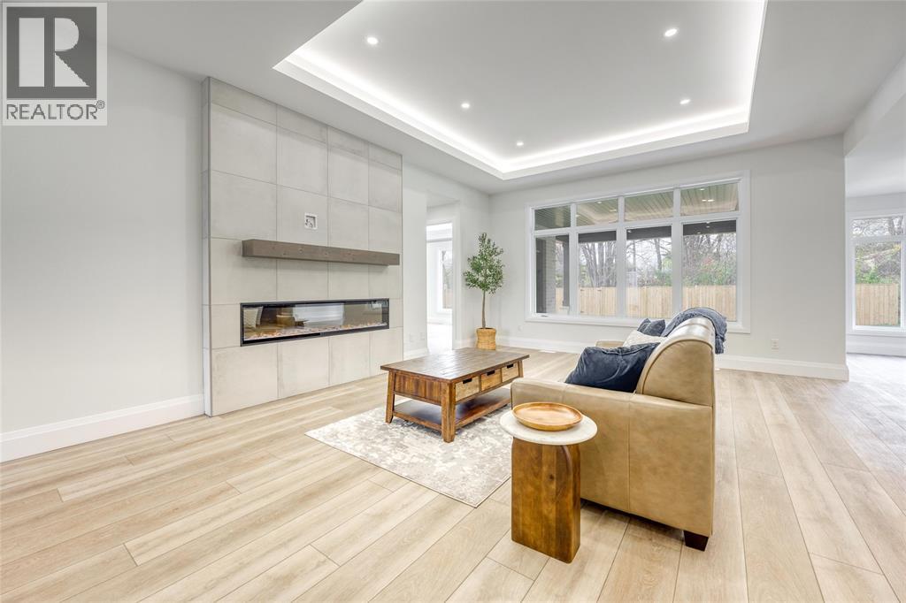184 SANDPIPER DRIVE - 6