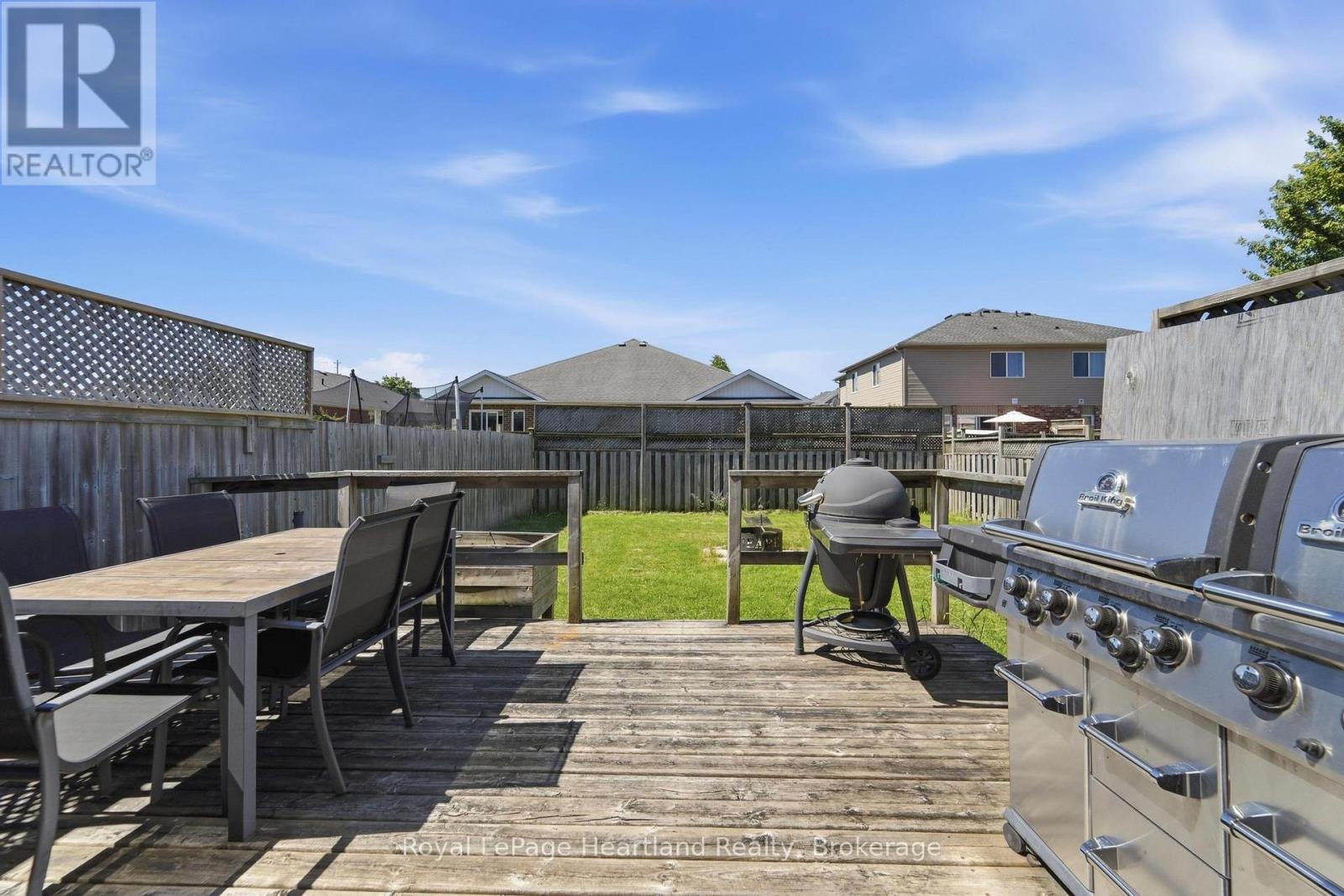 480 MOWAT STREET E - 25