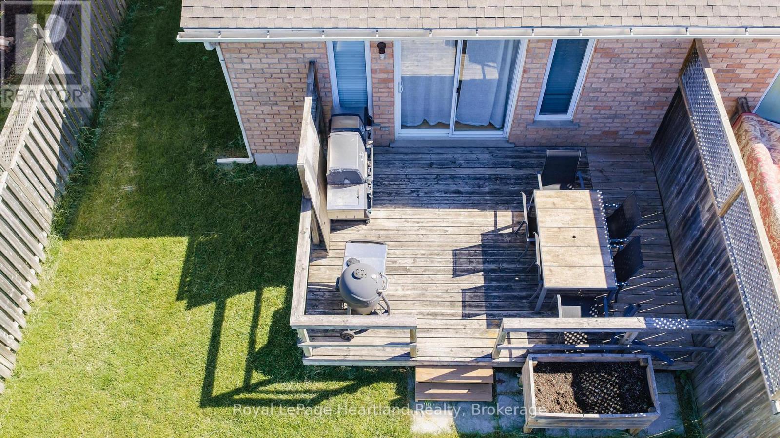 480 MOWAT STREET E - 28