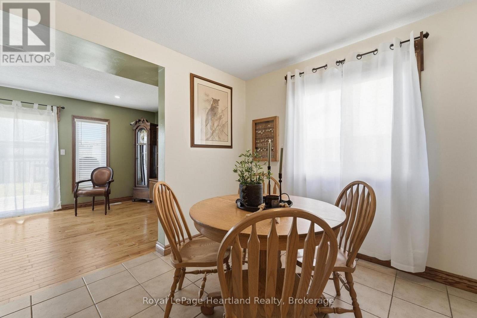 480 MOWAT STREET E - 4