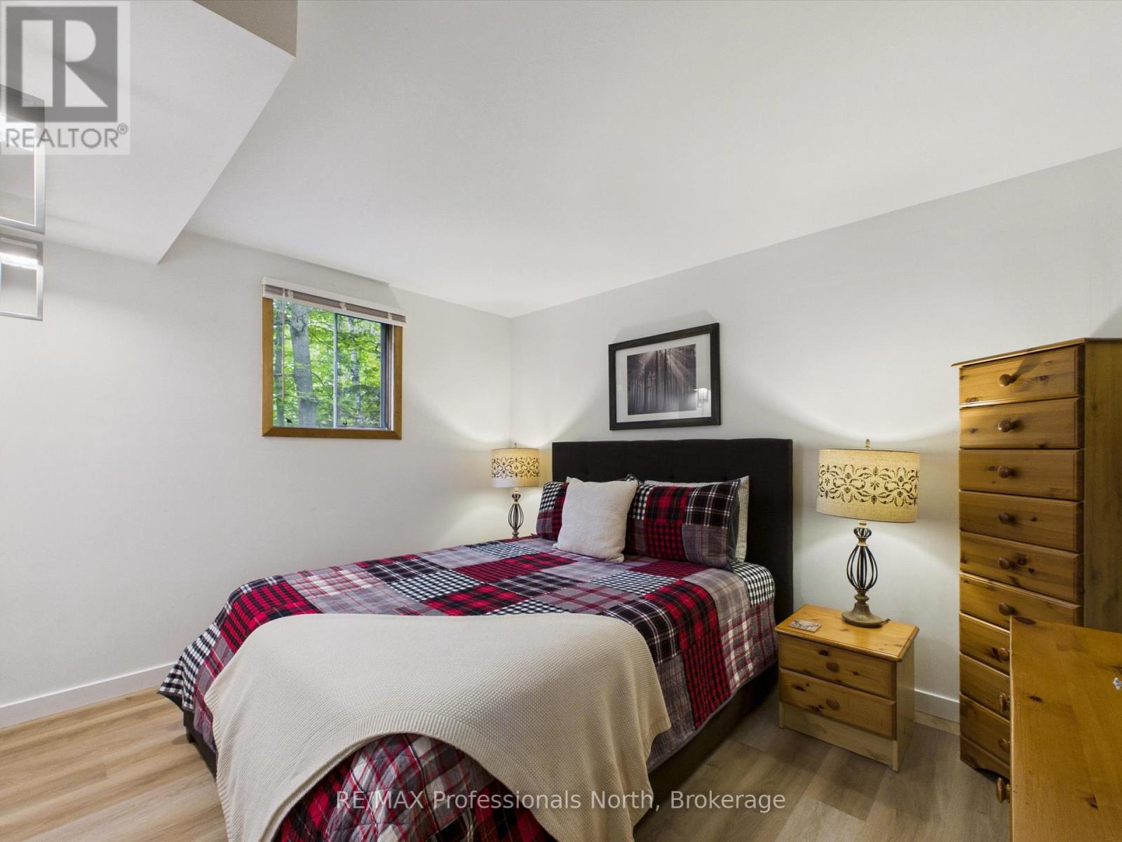 1760 VALLEY ROAD - 12