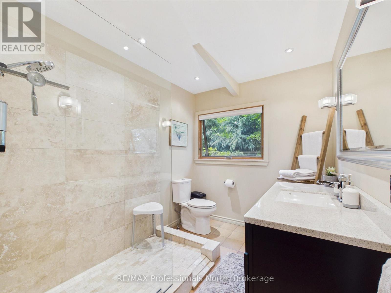 1760 VALLEY ROAD - 21