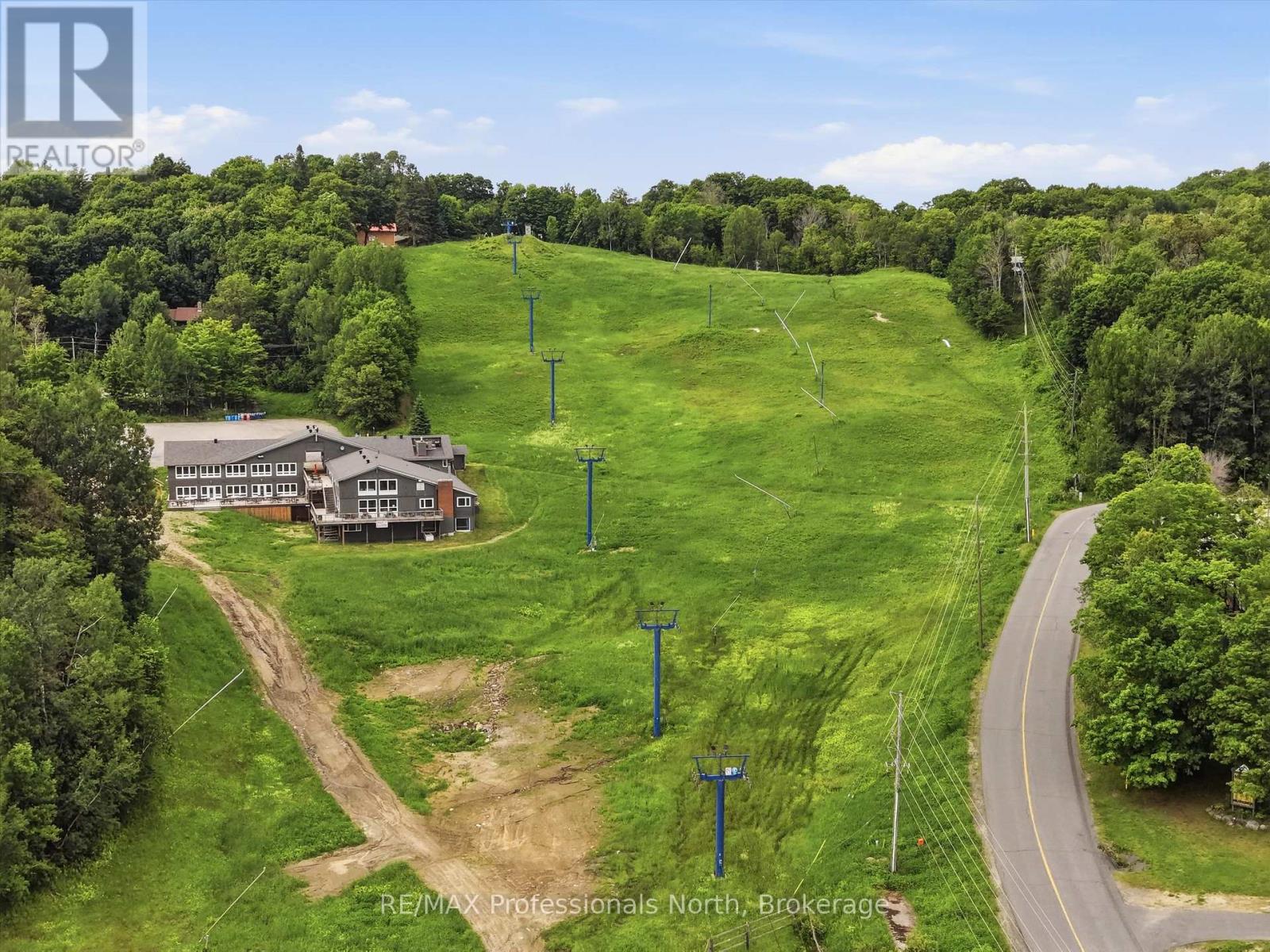 1760 VALLEY ROAD - 42