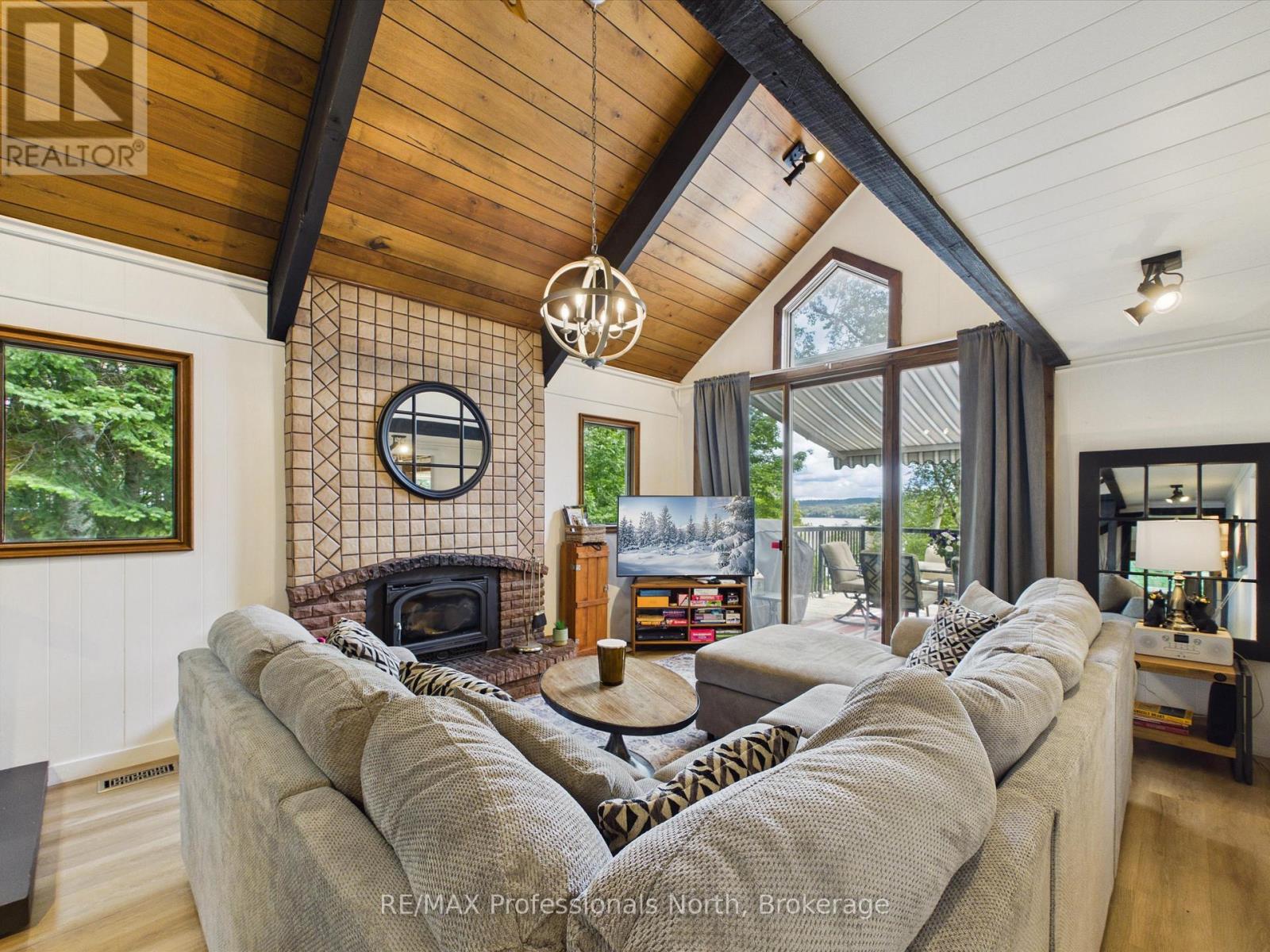1760 VALLEY ROAD - 5