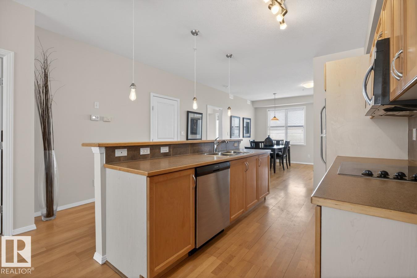 #614 10503 98 AV NW - 10