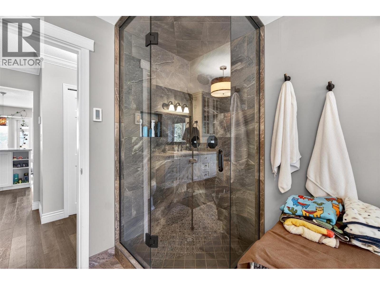 3714 Bastionview Road - 32