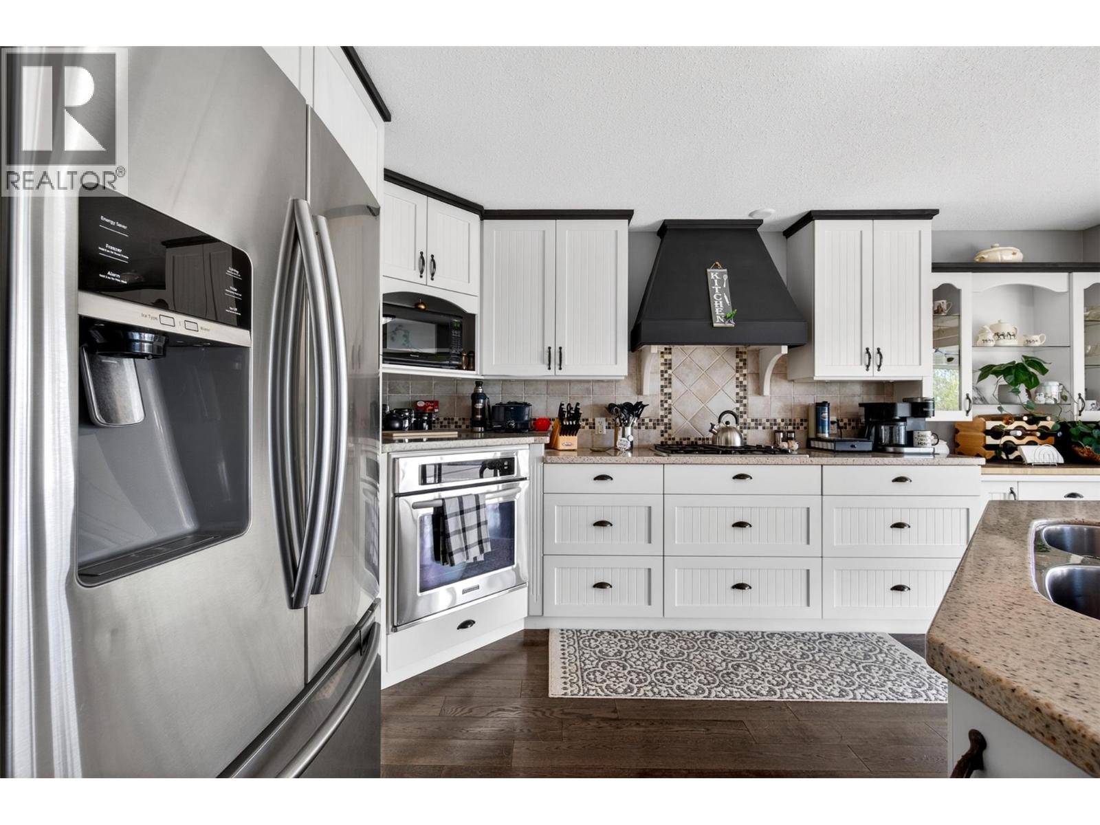 3714 Bastionview Road - 16