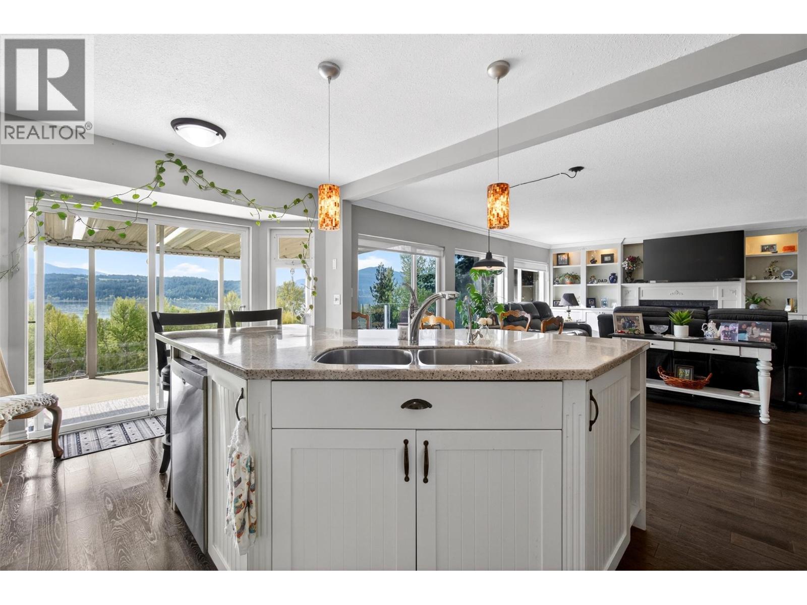 3714 Bastionview Road - 17