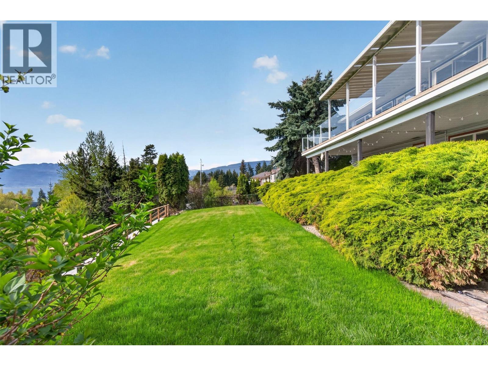 3714 Bastionview Road - 73