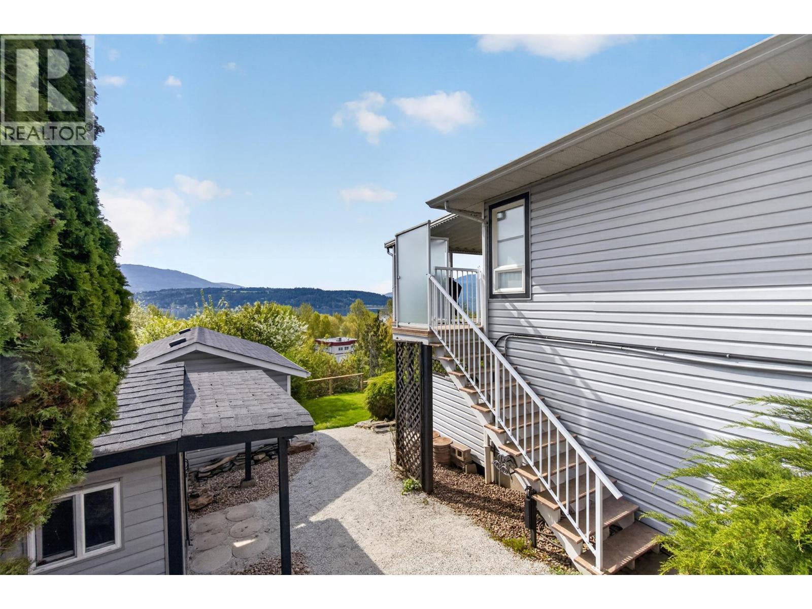 3714 Bastionview Road - 87
