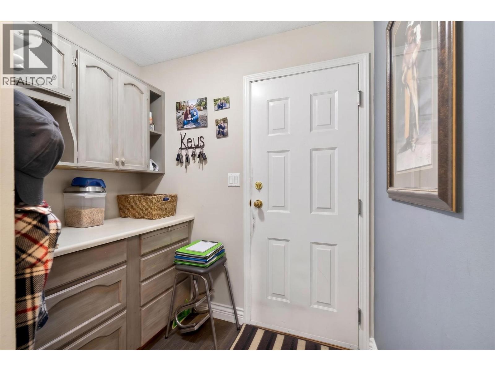 3714 Bastionview Road - 33