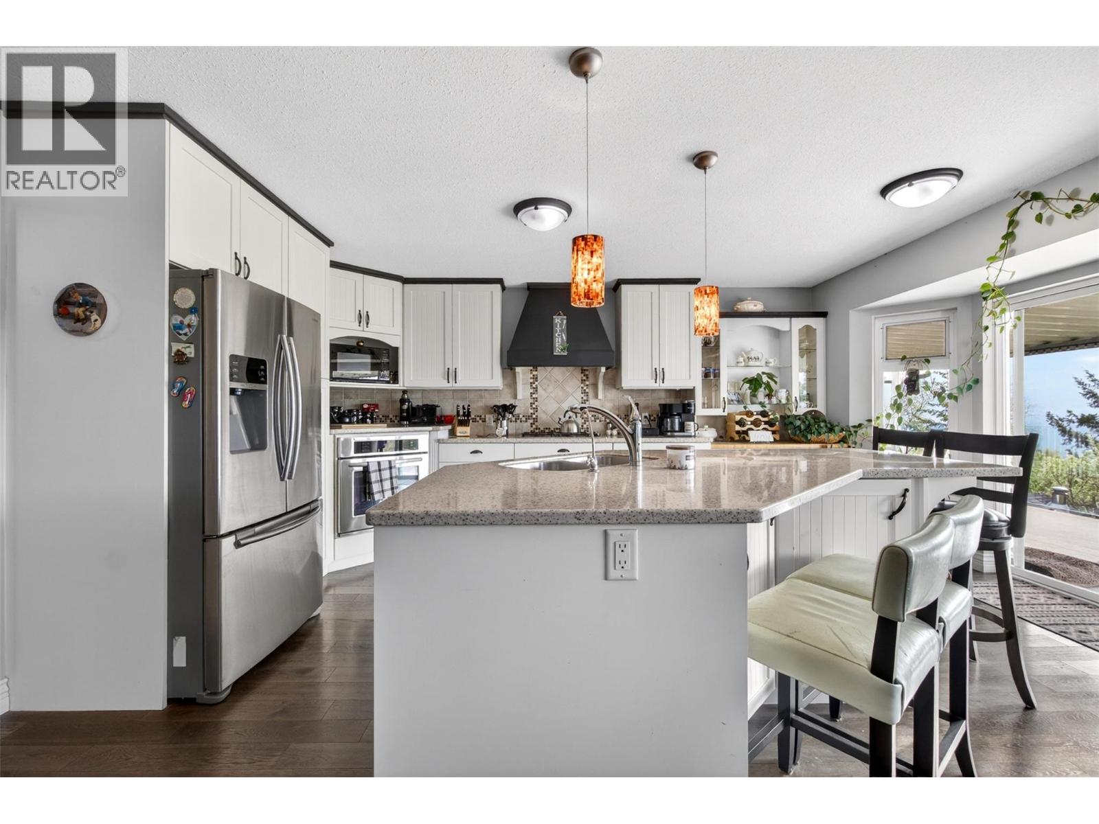 3714 Bastionview Road - 15