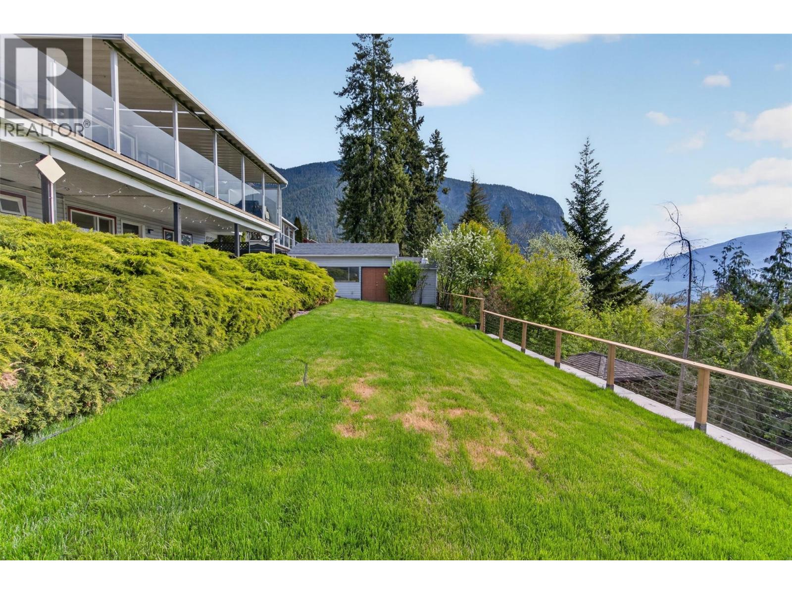 3714 Bastionview Road - 76