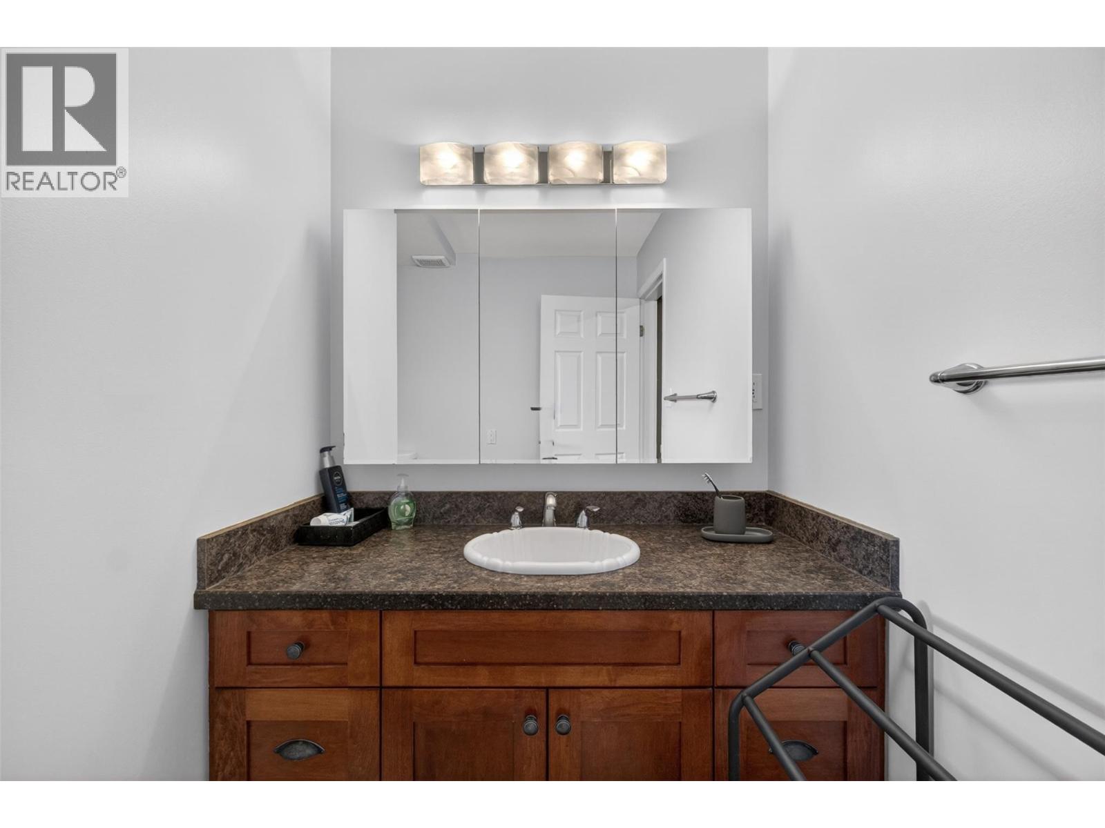 3714 Bastionview Road - 45